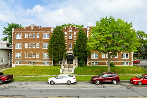 Cozy studio apartment in the Maplewood area