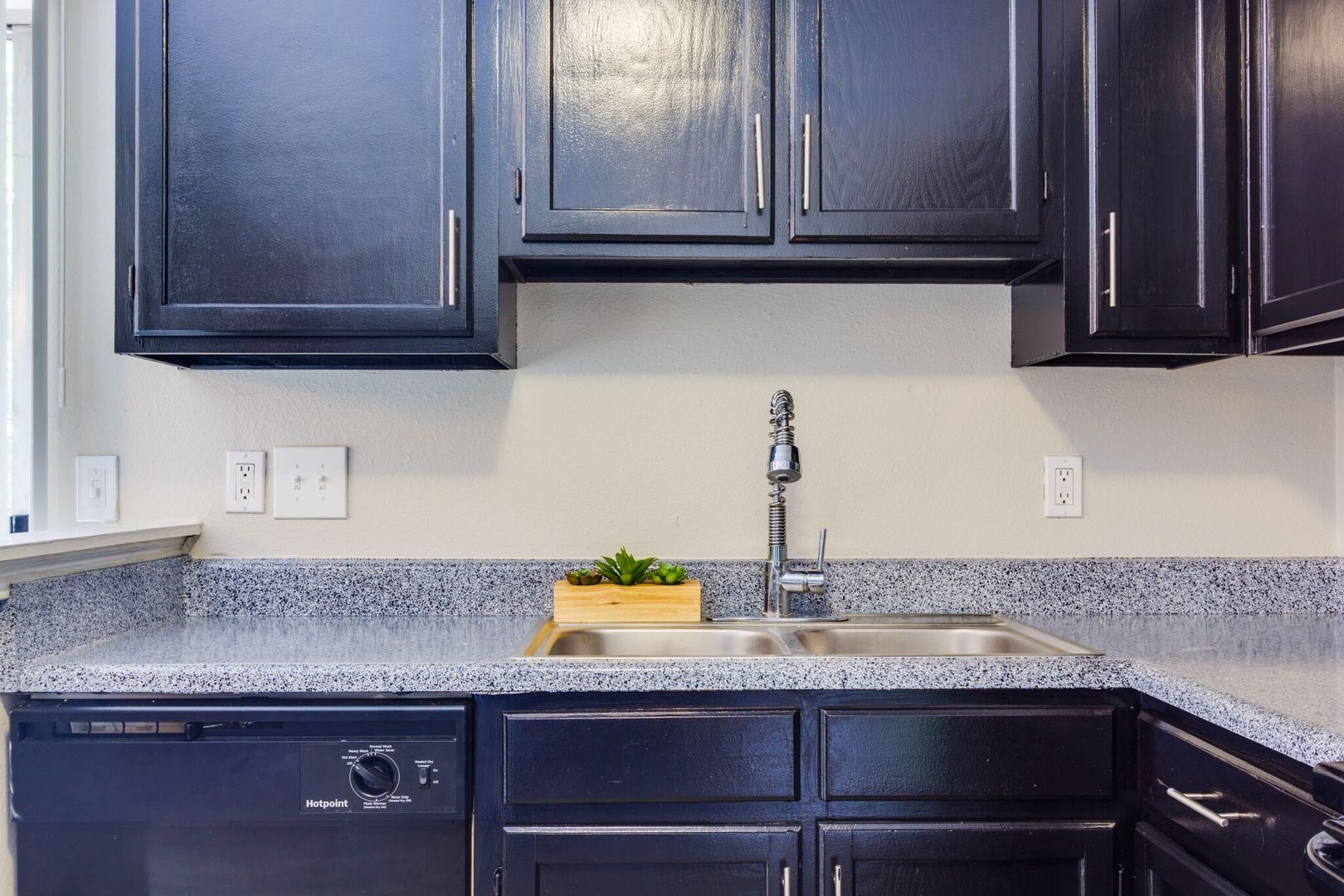 San Marcos Apartment: 705 River Road