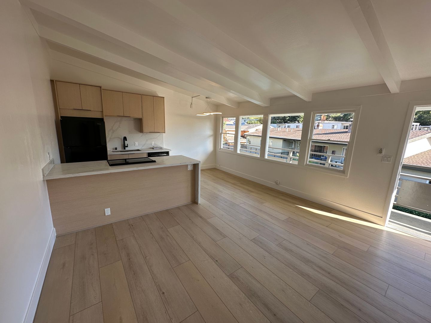 Mill Valley Apartment: 1030 Redwood Highway