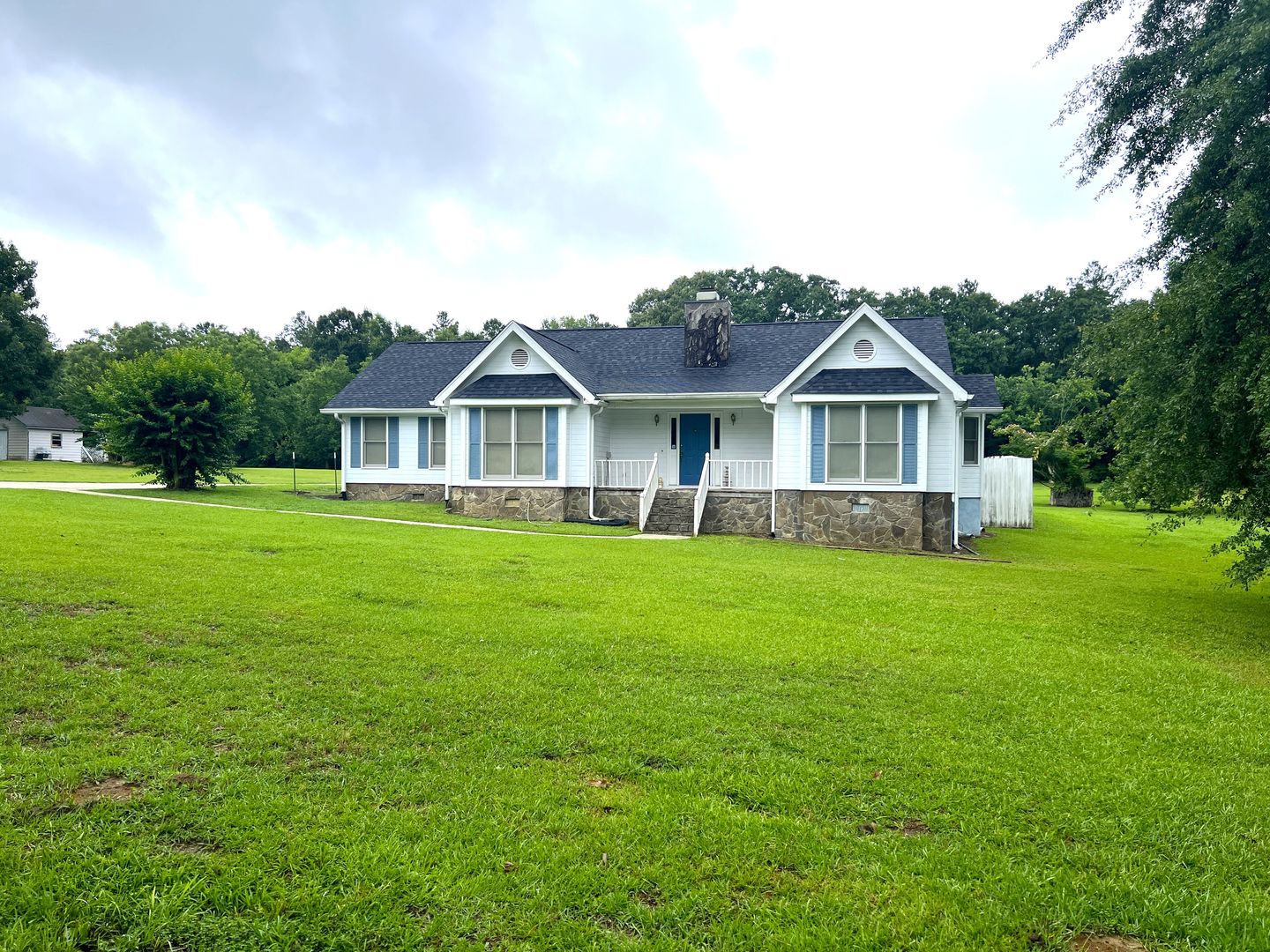 Kathleen House: 178 Woodard Rd