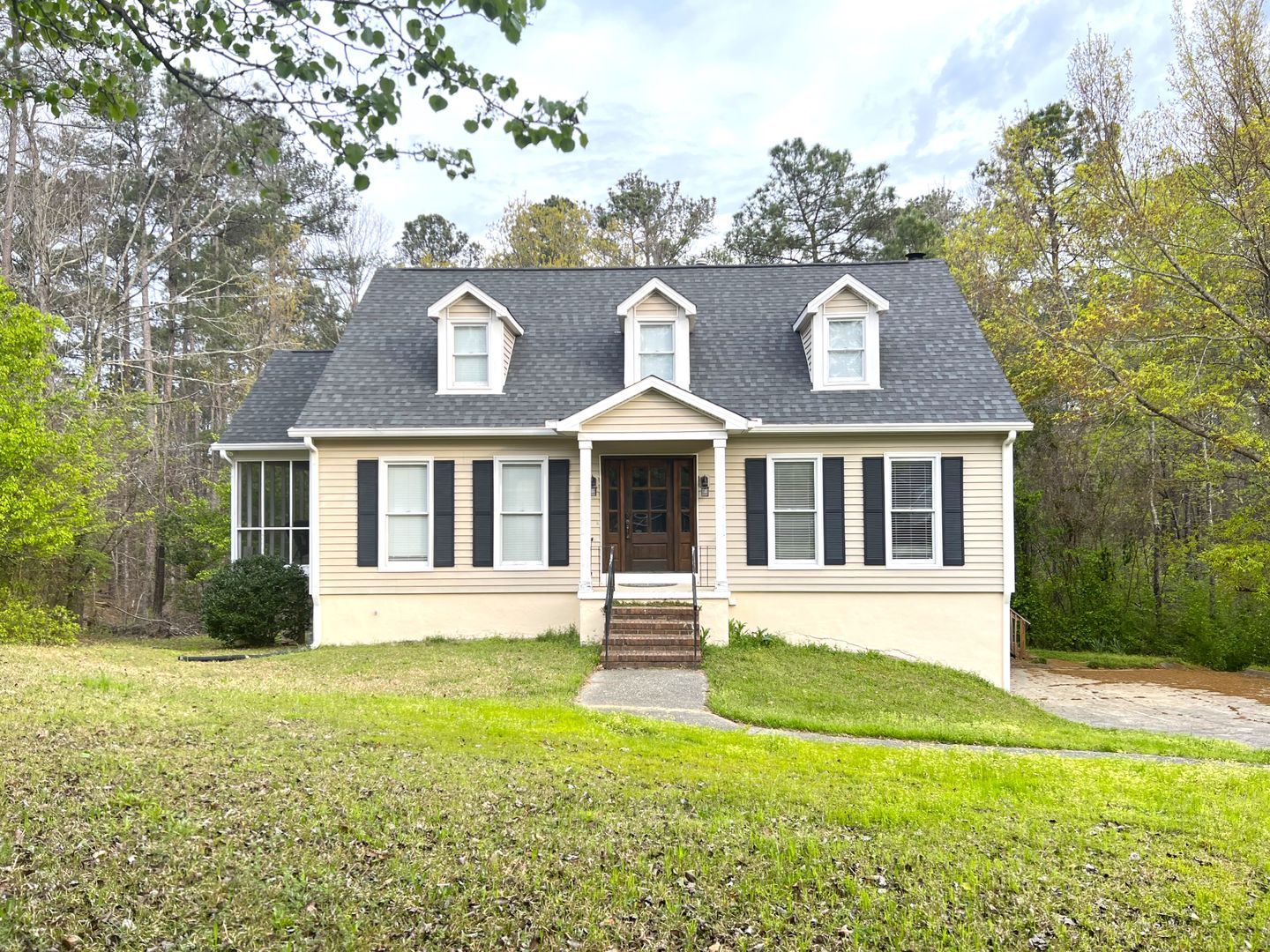 Located in River North and Jones Co School District 