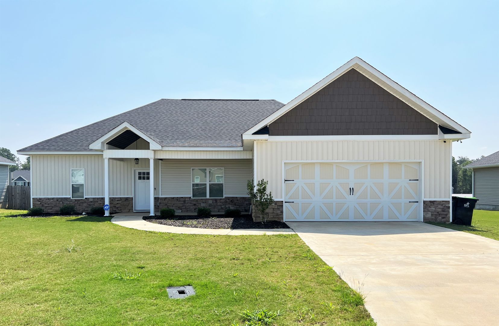 Bonaire House: 124 Cascade Ct