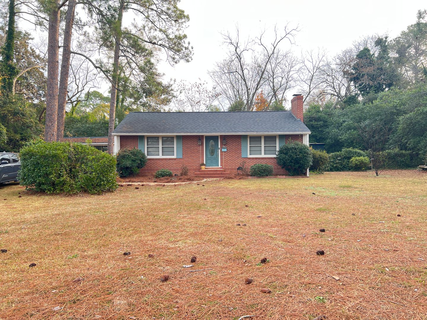 Macon House: 145 Holmes Ave