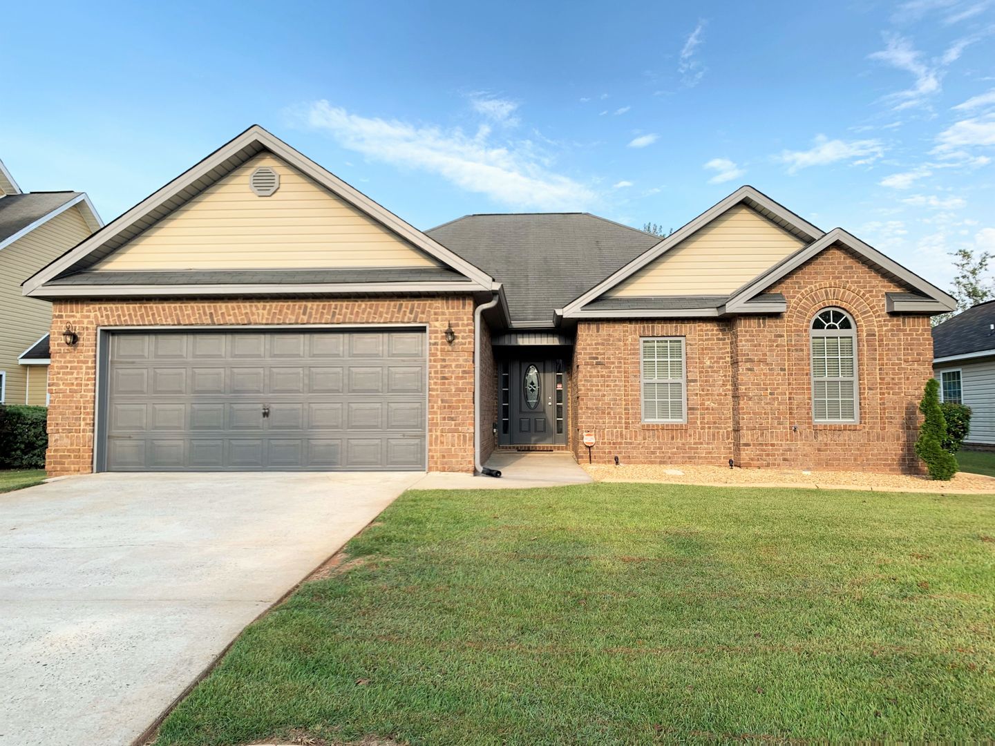 Byron House: 110 Amber Dr