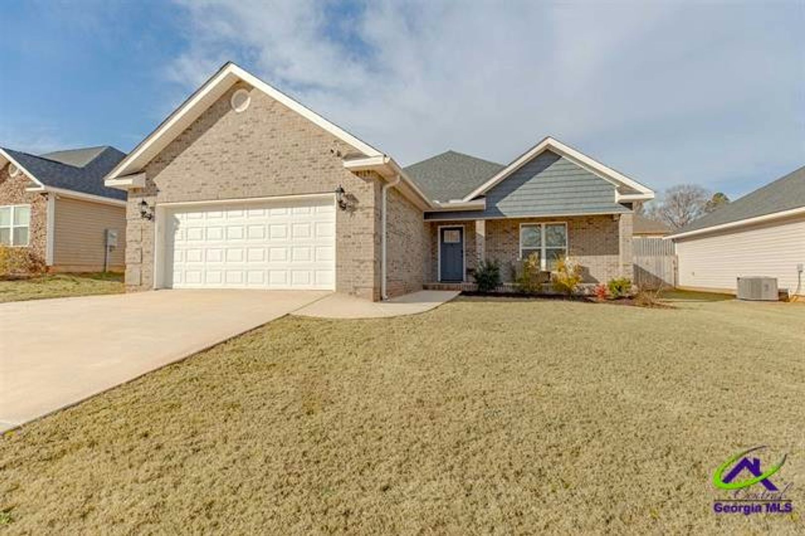 Byron House: 152 Hawks Ridge Tr
