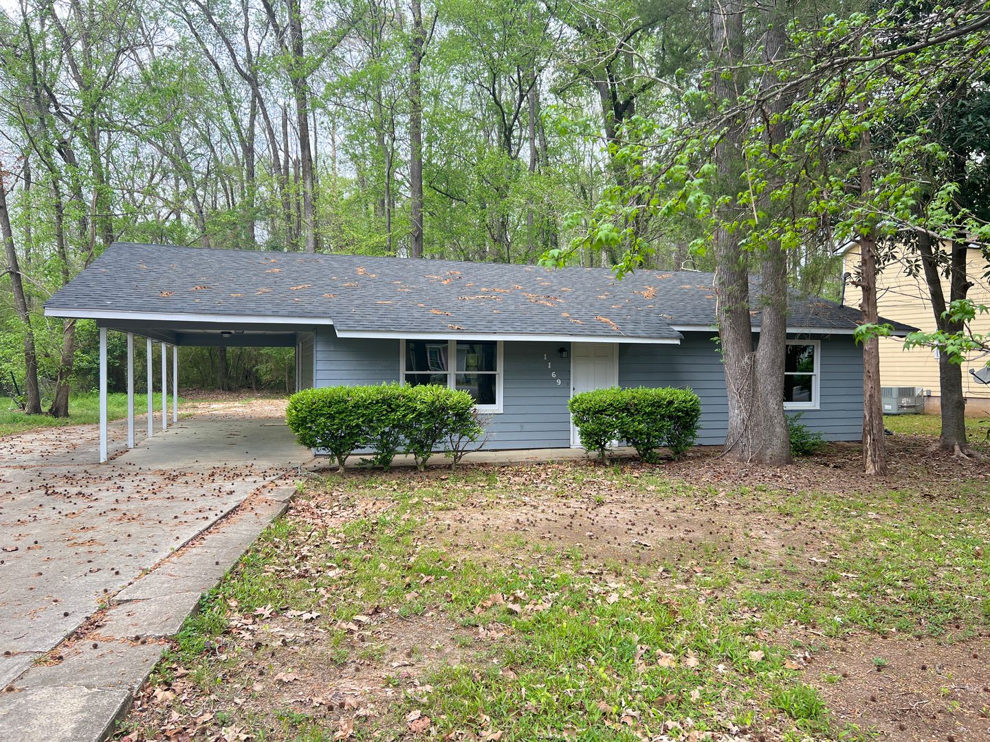 Macon House: 1169 Sandy Beach Dr