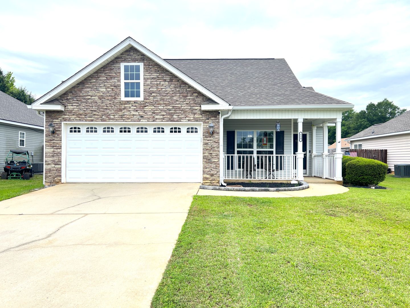 Bonaire House: 519 Clover Tr
