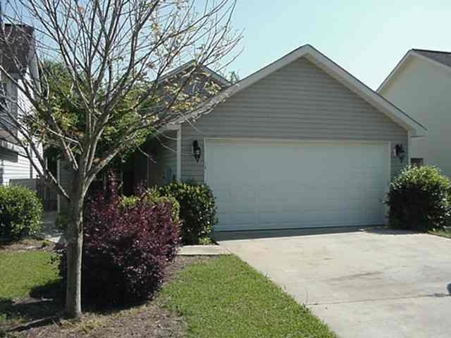 Warner Robins House: 203 Bayside Dr