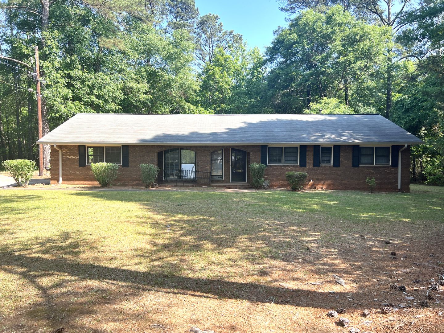 McDonough House: 551 Racetrack Road