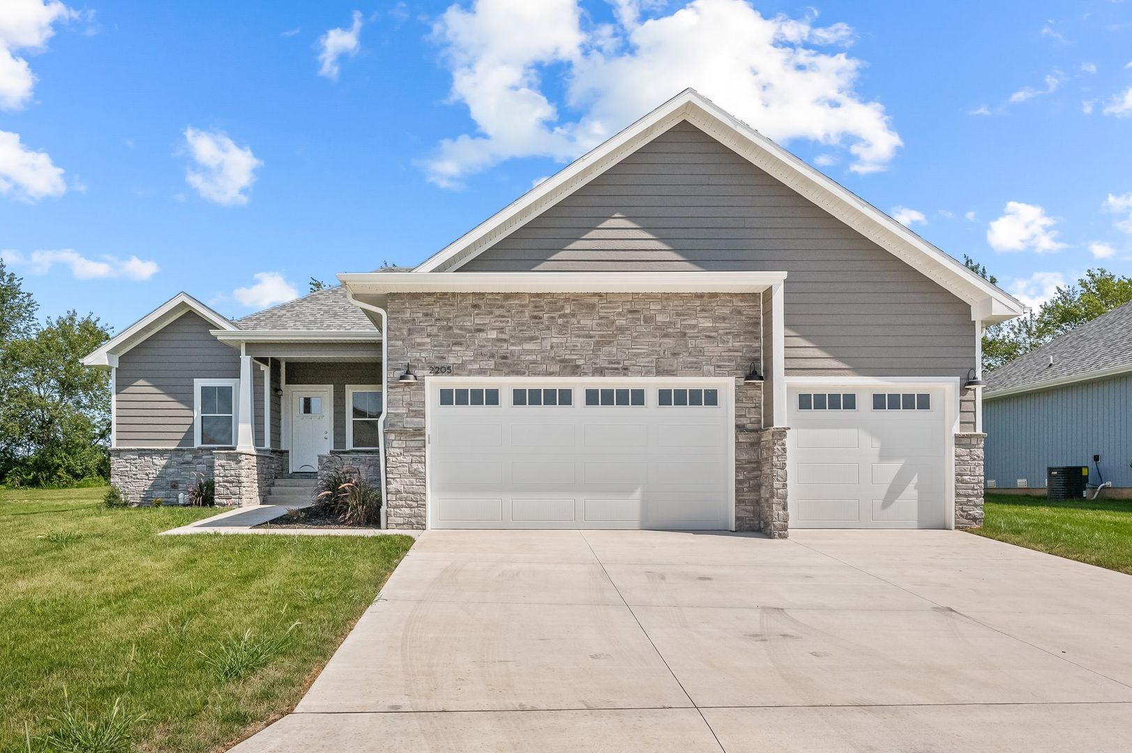 Ozark House: 2205 W Mason