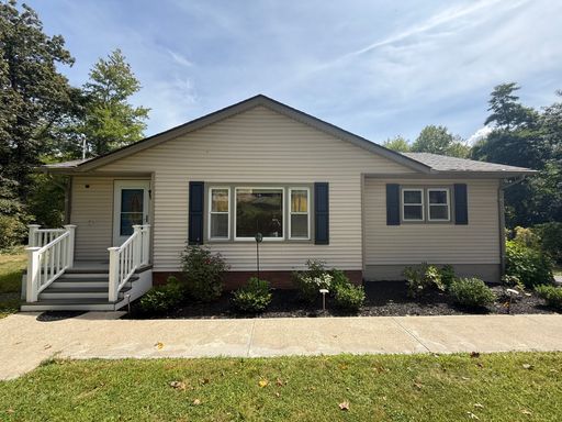 3 Bedroom House with Many Amenities in Rock Tavern
