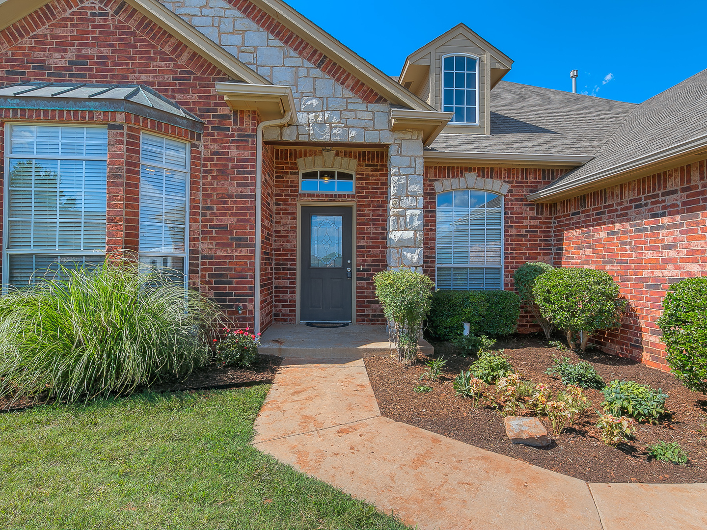 Edmond House: 4925 NW 161st St