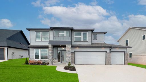 Modern Home in East Edmond + 4 bed + 3.5 bath + 3 Car Garage – photo 1