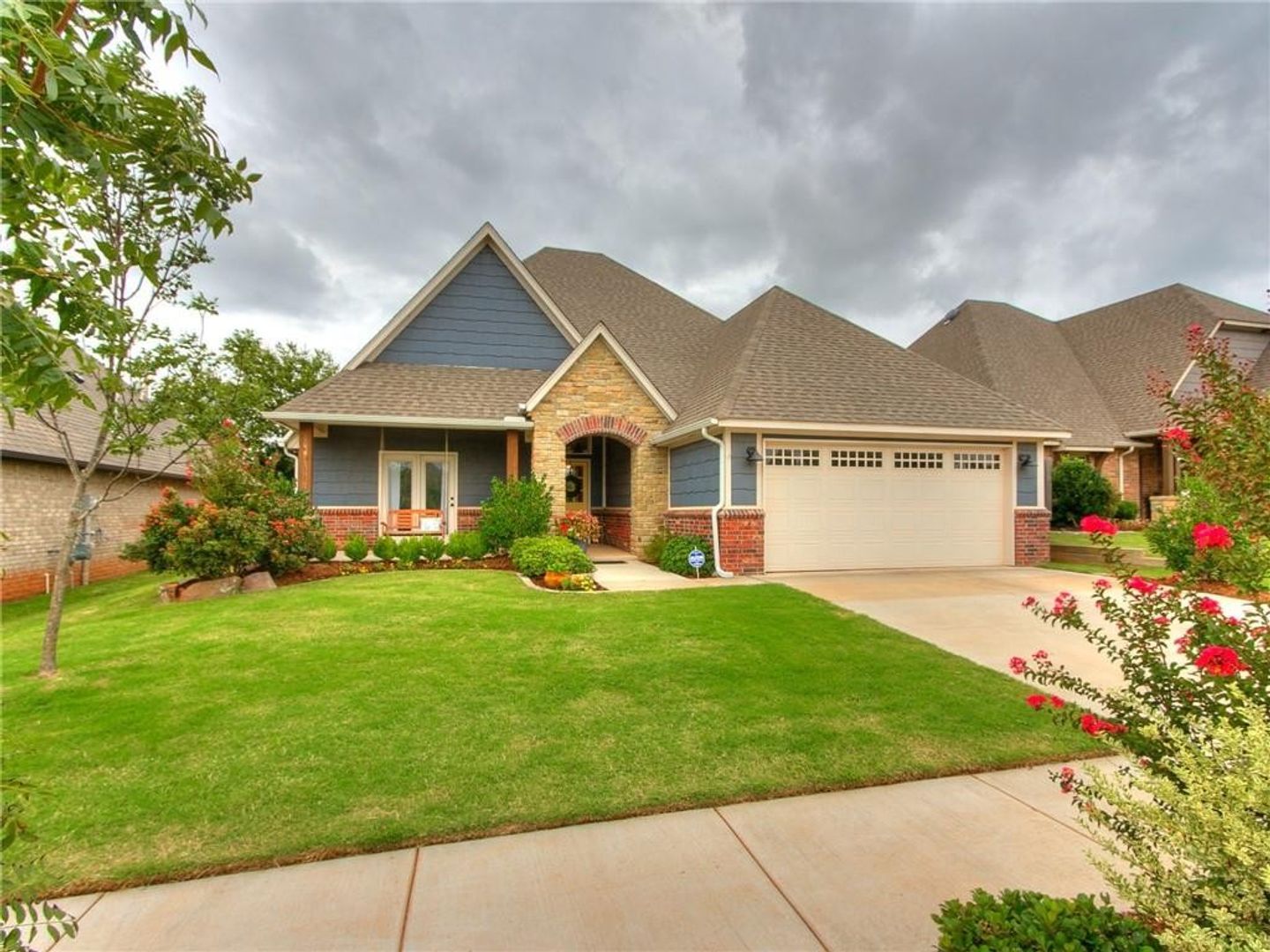 Edmond House: 16412 Monarch Ridge Blvd