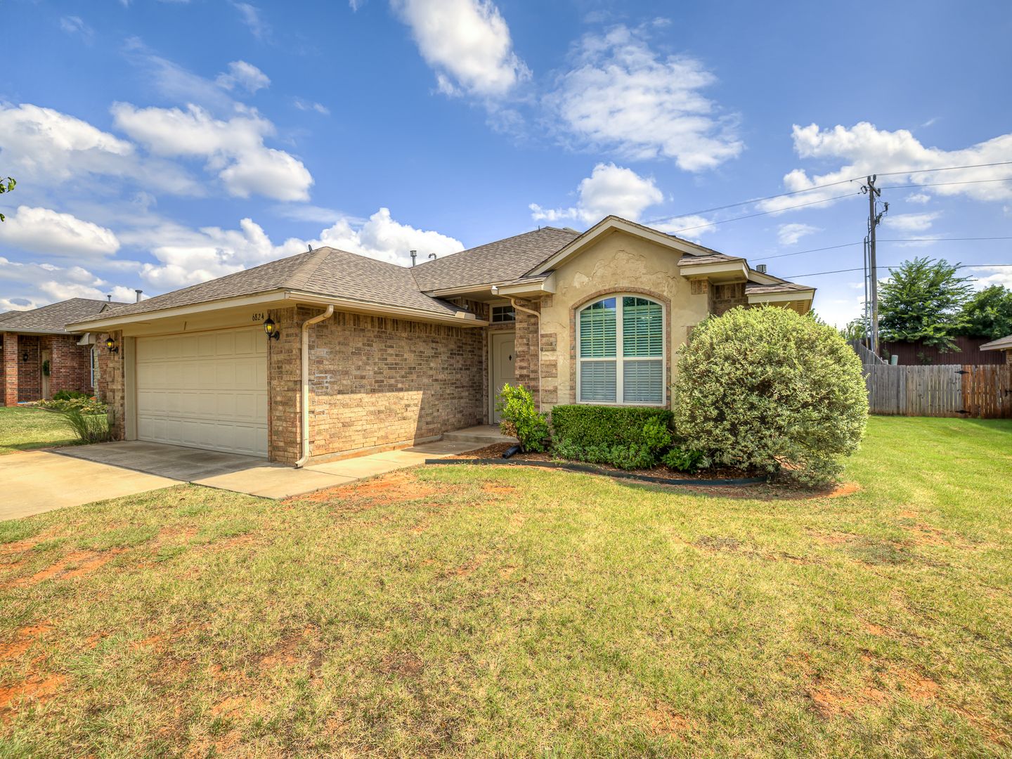 Edmond House: 6824 NW 157th ST