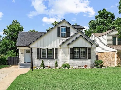 Charming Central OKC/Venice Neighborhood home / 3 bed/2 bath / Refrigerator/ W&D INCLUDED / Detached Garage – photo 1