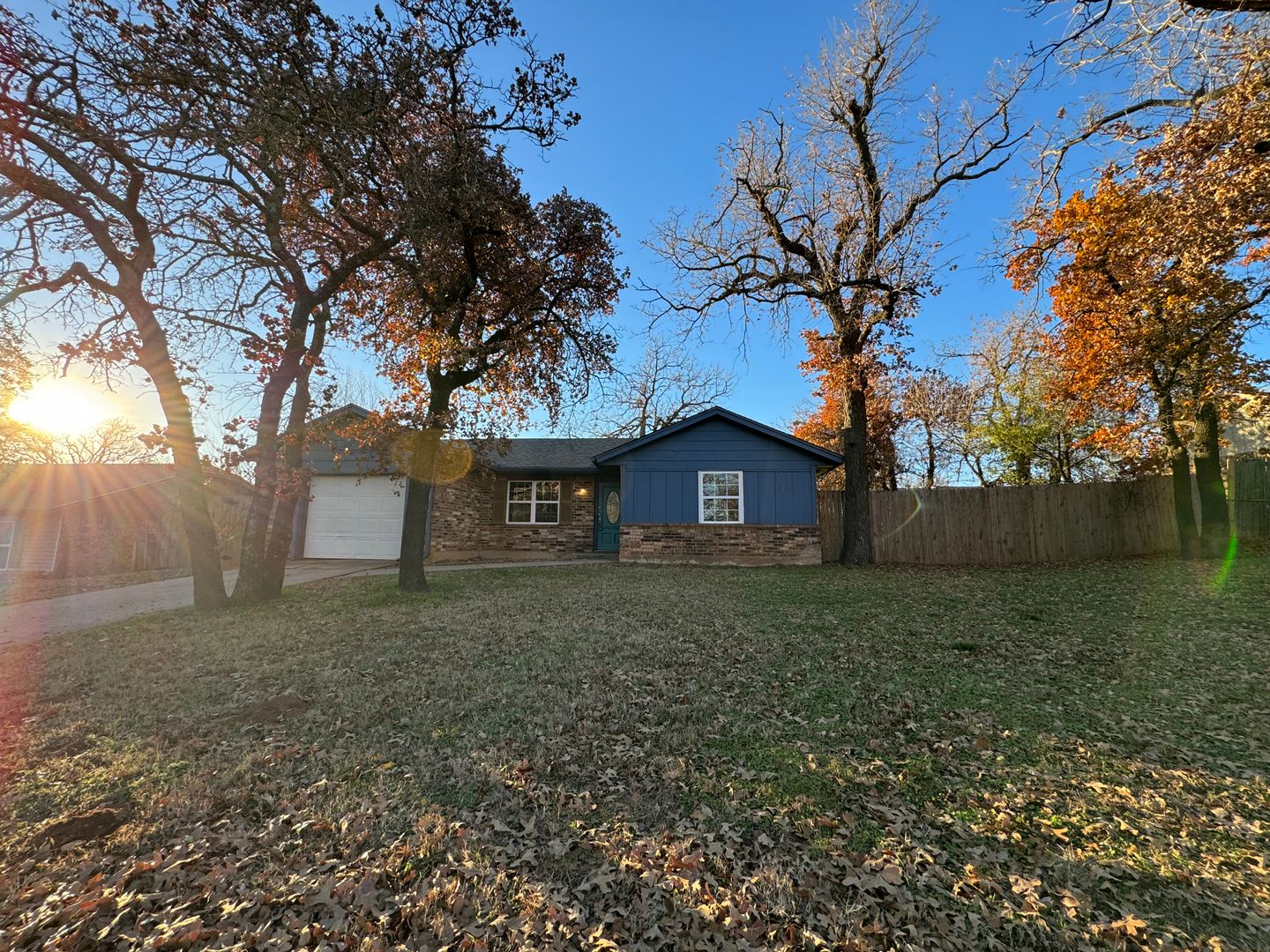 Edmond House: 3308 Gwendolyn Ln