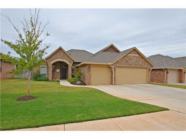 Edmond House: 3820 Wickersham Dr