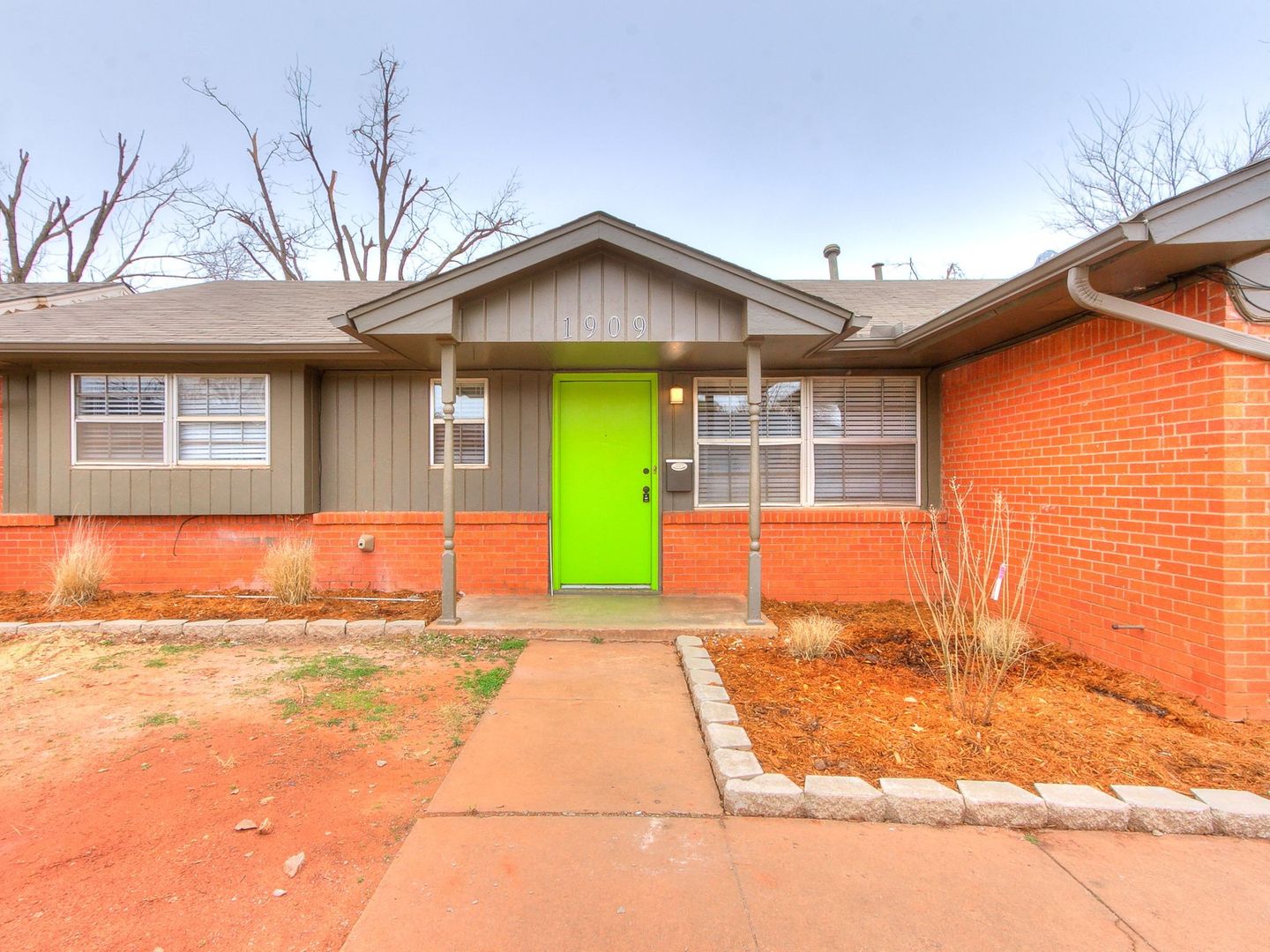 Edmond House: 1909 Hardy Drive