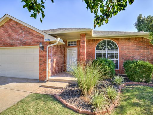 Beautiful home in Edmond – photo 1