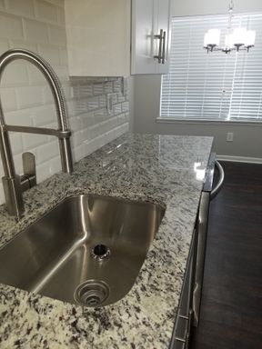 RENOVATED 2BR/1BA APARTMENT – photo 1