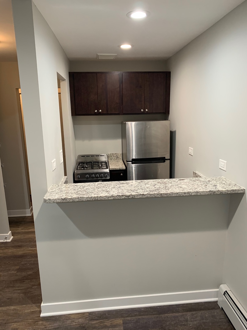 Chicago Apartment: 5750 N. Kenmore