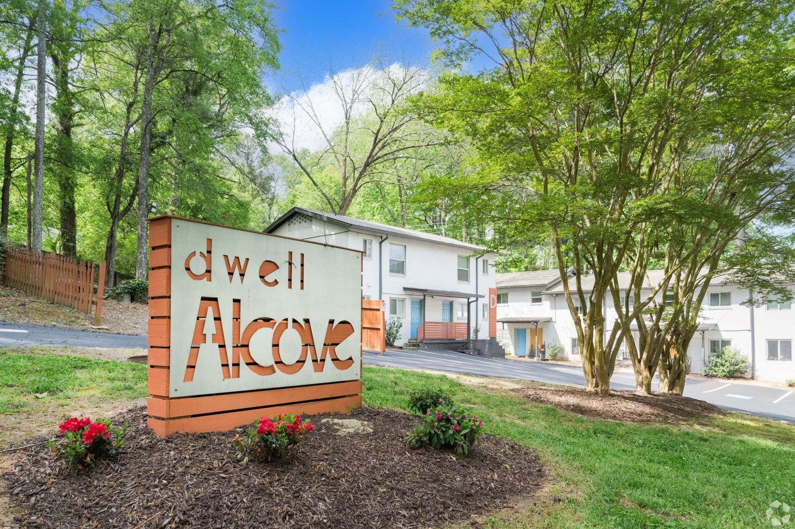 Atlanta Apartment: 340-352 Dixie Hills Circle NW