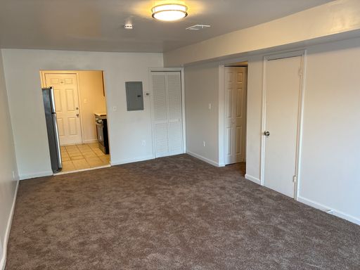 $1,099-2Bed 1Bath Rent Includes Water, Trash and Sewage Downtown East Point, Atlanta! – photo 1