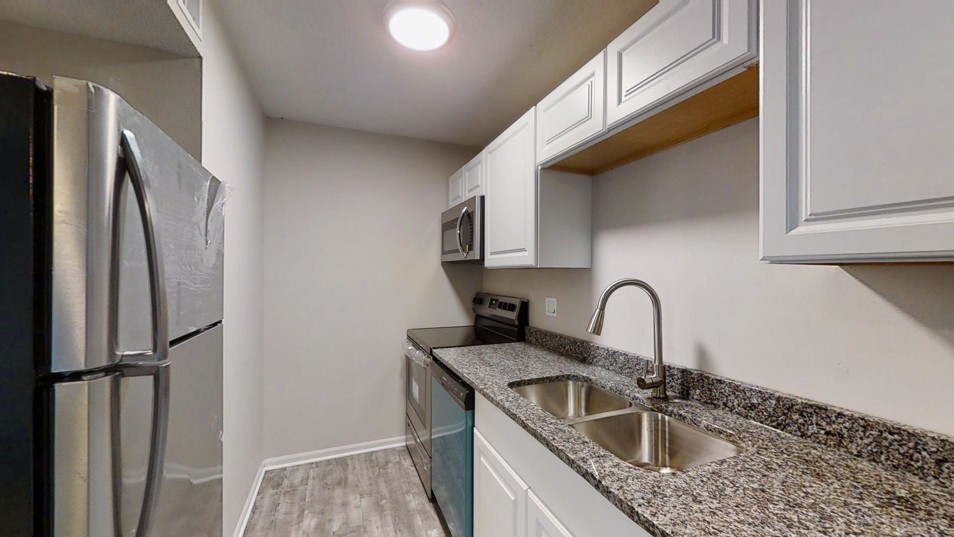 Carbondale Apartment: 900 E Grand Ave - 311