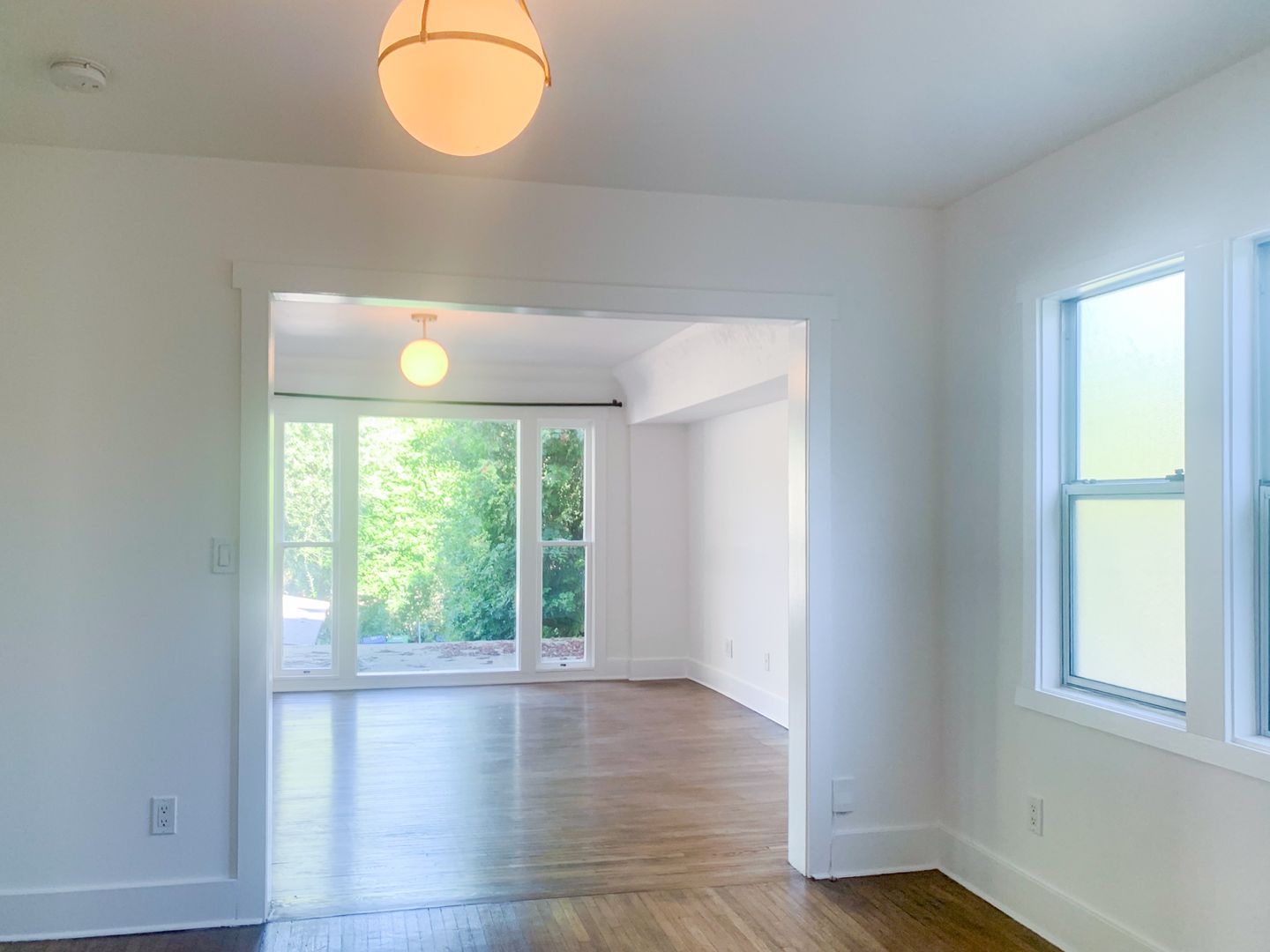 Los Angeles Apartment: 2246 N Alvarado St