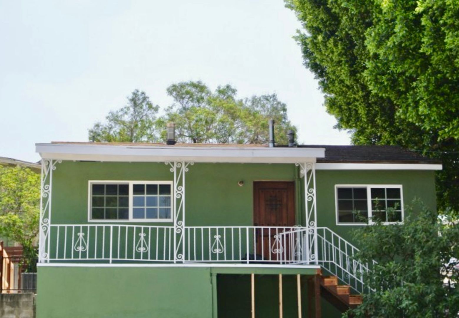 Los Angeles Apartment: 1200 LaVeta Terrace