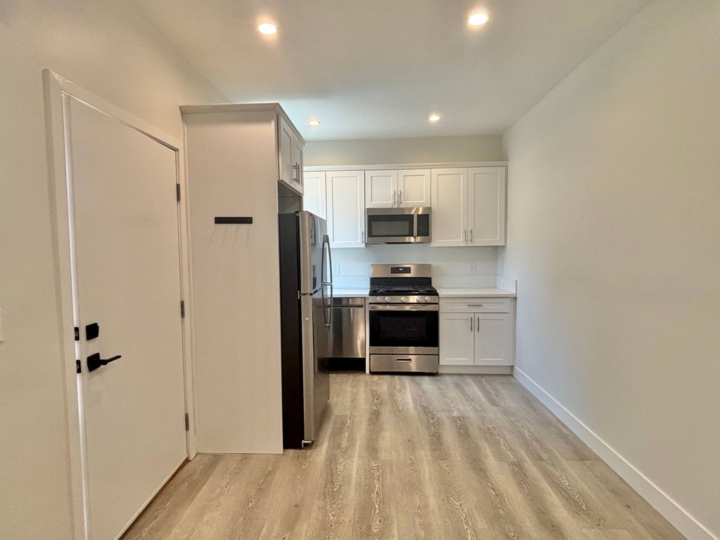 Los Angeles Apartment: 1435 N Ave 47