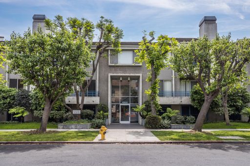 Renovated 2-BR/2-BA with Private Balconies, 2-Car Parking in the Heart of NoHo – photo 1