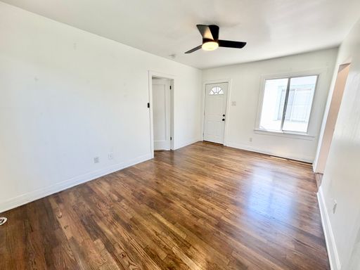 Charming 1-BR Bungalow in the Heart of Echo Park—Pet Friendly! – photo 1