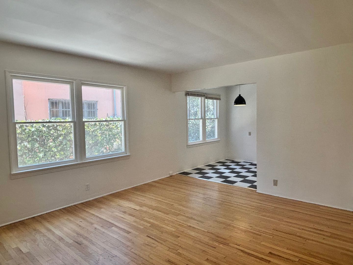 Los Angeles Apartment: 420 N Ave 66