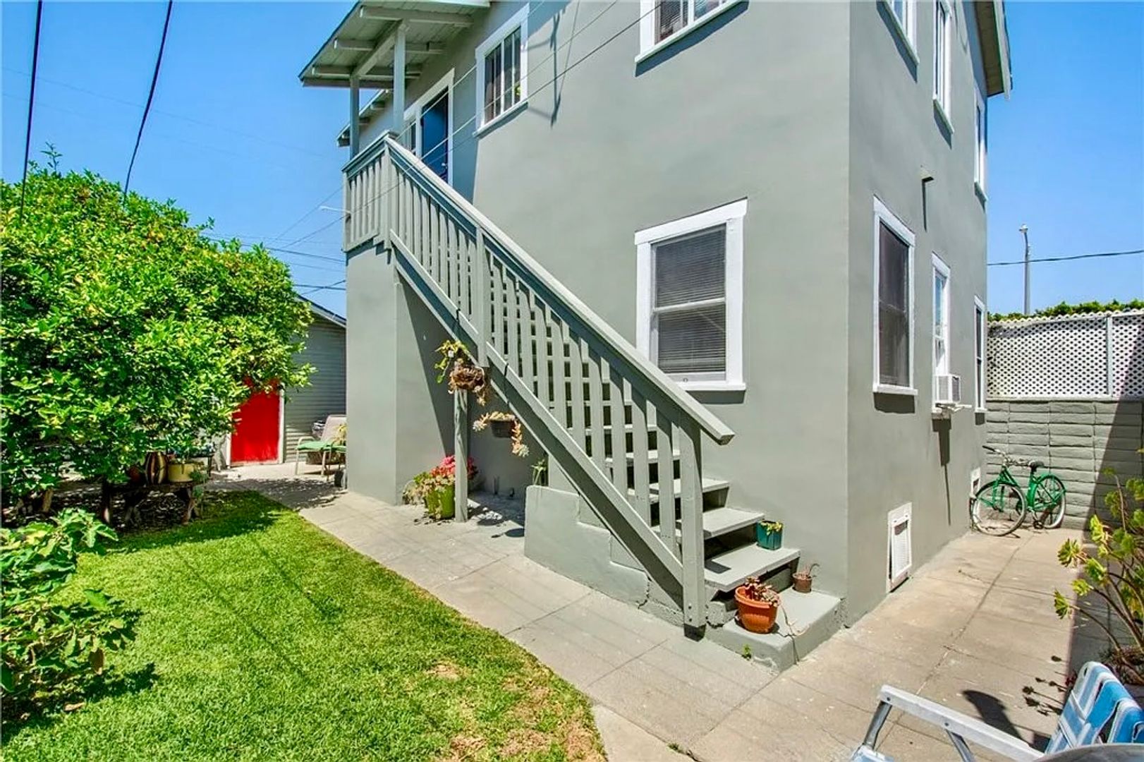 Los Angeles Apartment: 1801 W 39th St
