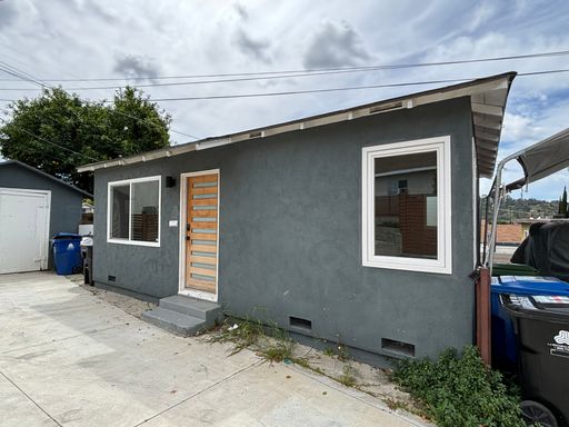 Charming Back House in Cypress Park 1bd/1bth w/Gated Private Backyard & Parking – photo 1