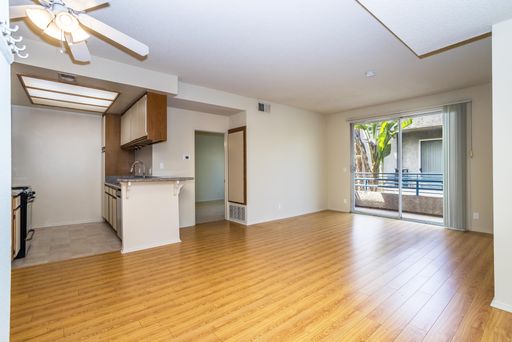 Top Floor 2-BR/2-BA with Private Balcony, 2-Car Parking in the Heart of NoHo – photo 1