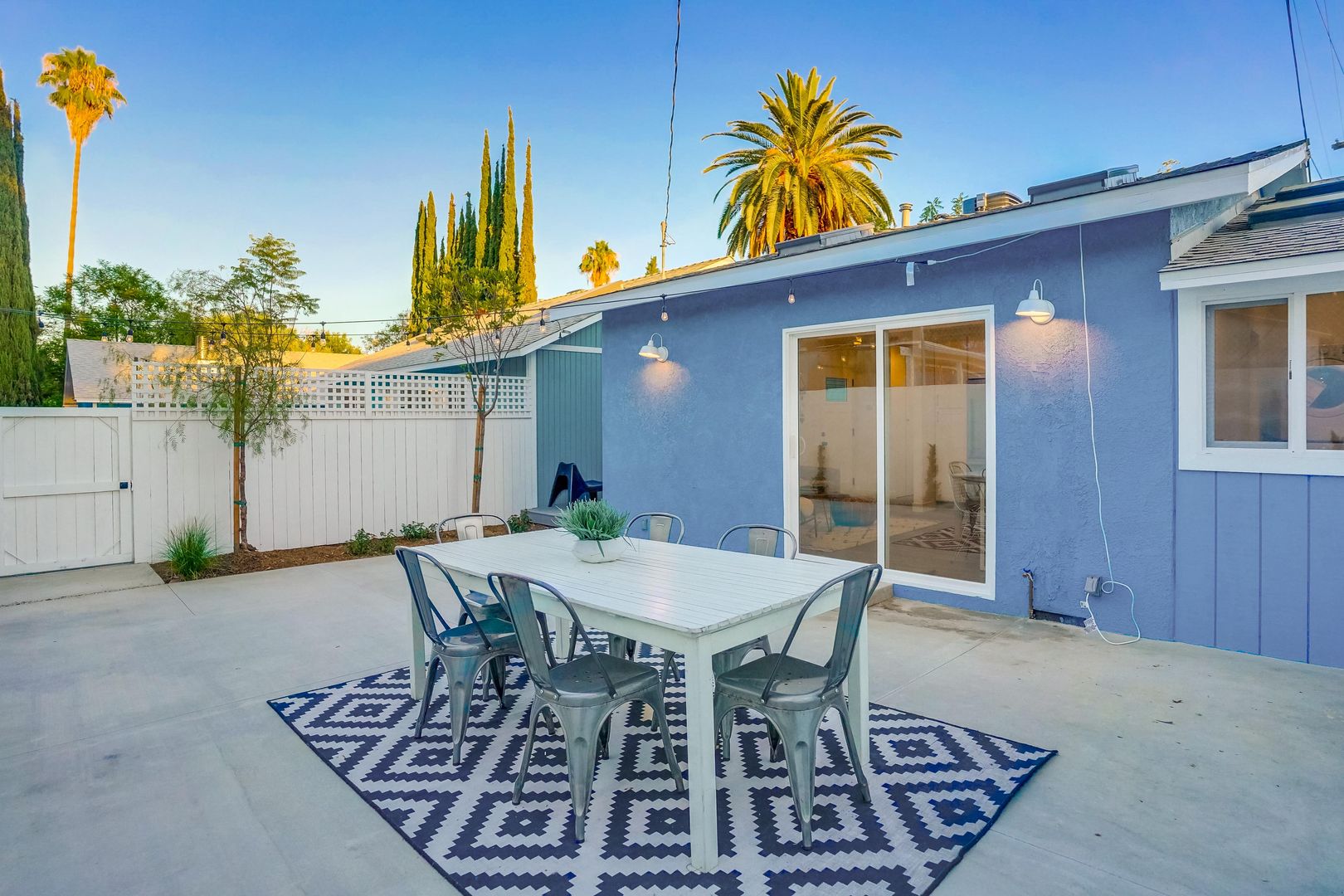 Los Angeles Apartment: 5135 Eagle Rock Blvd