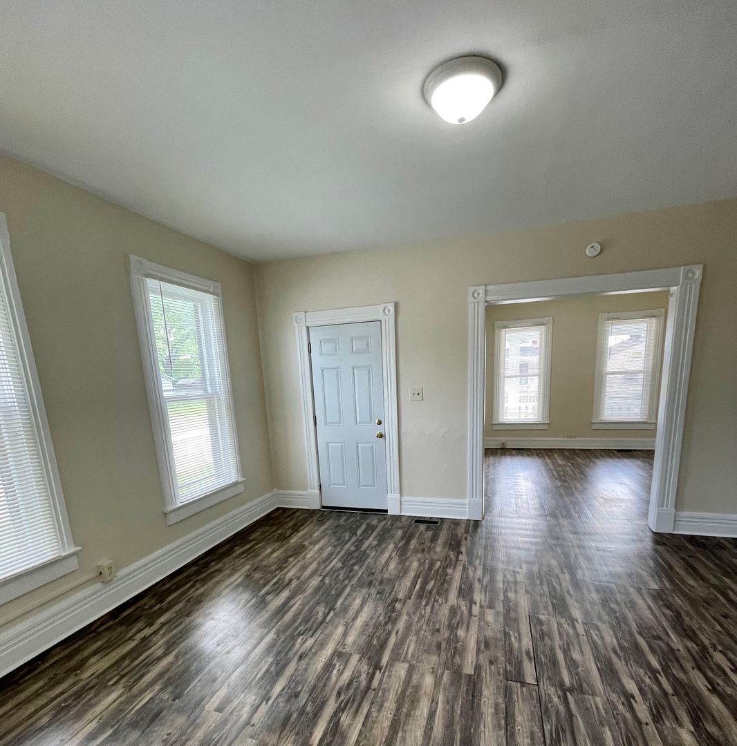 1100 Baltimore Street 3 of 8