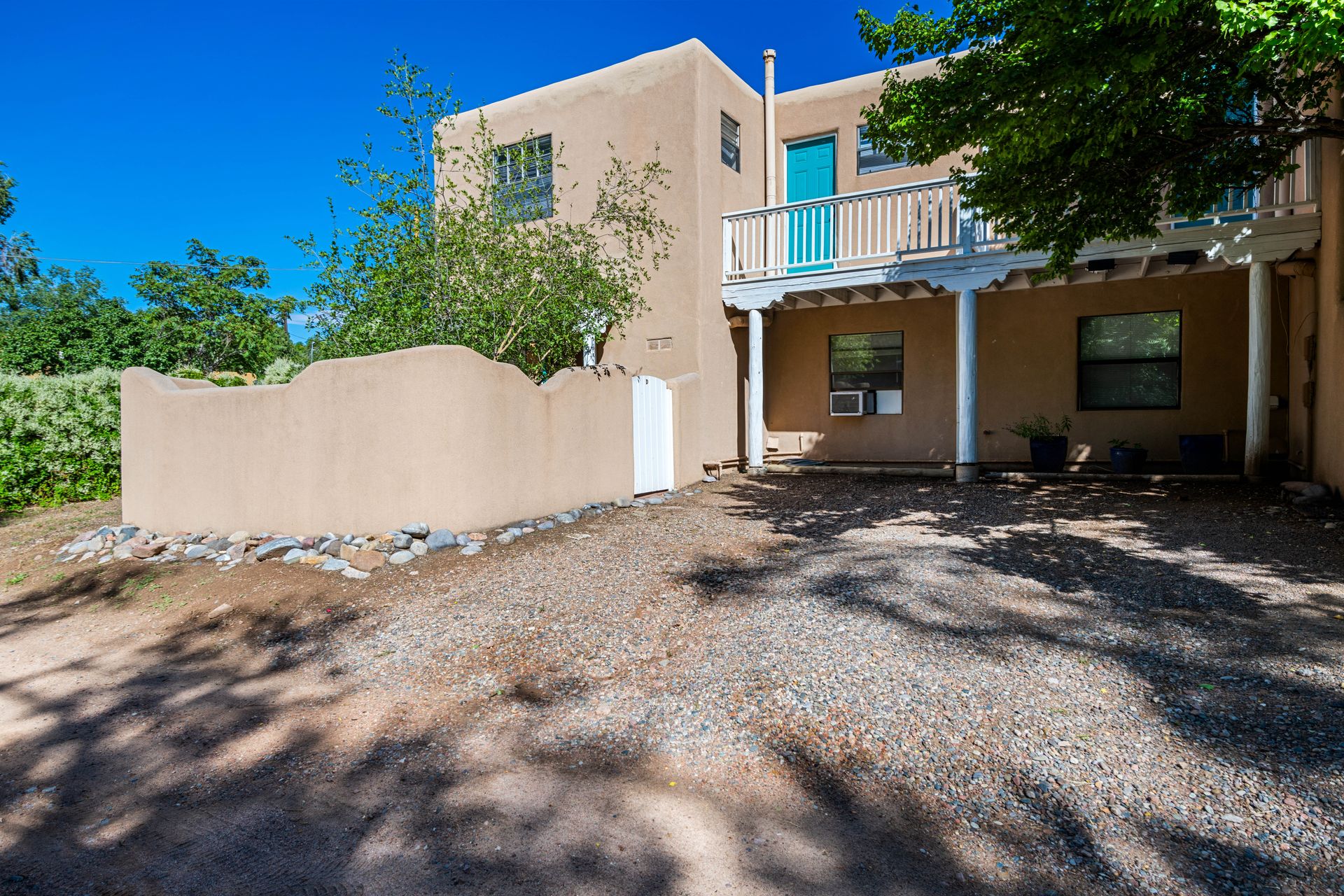 Santa Fe Apartment: 516 Hillside Avenue