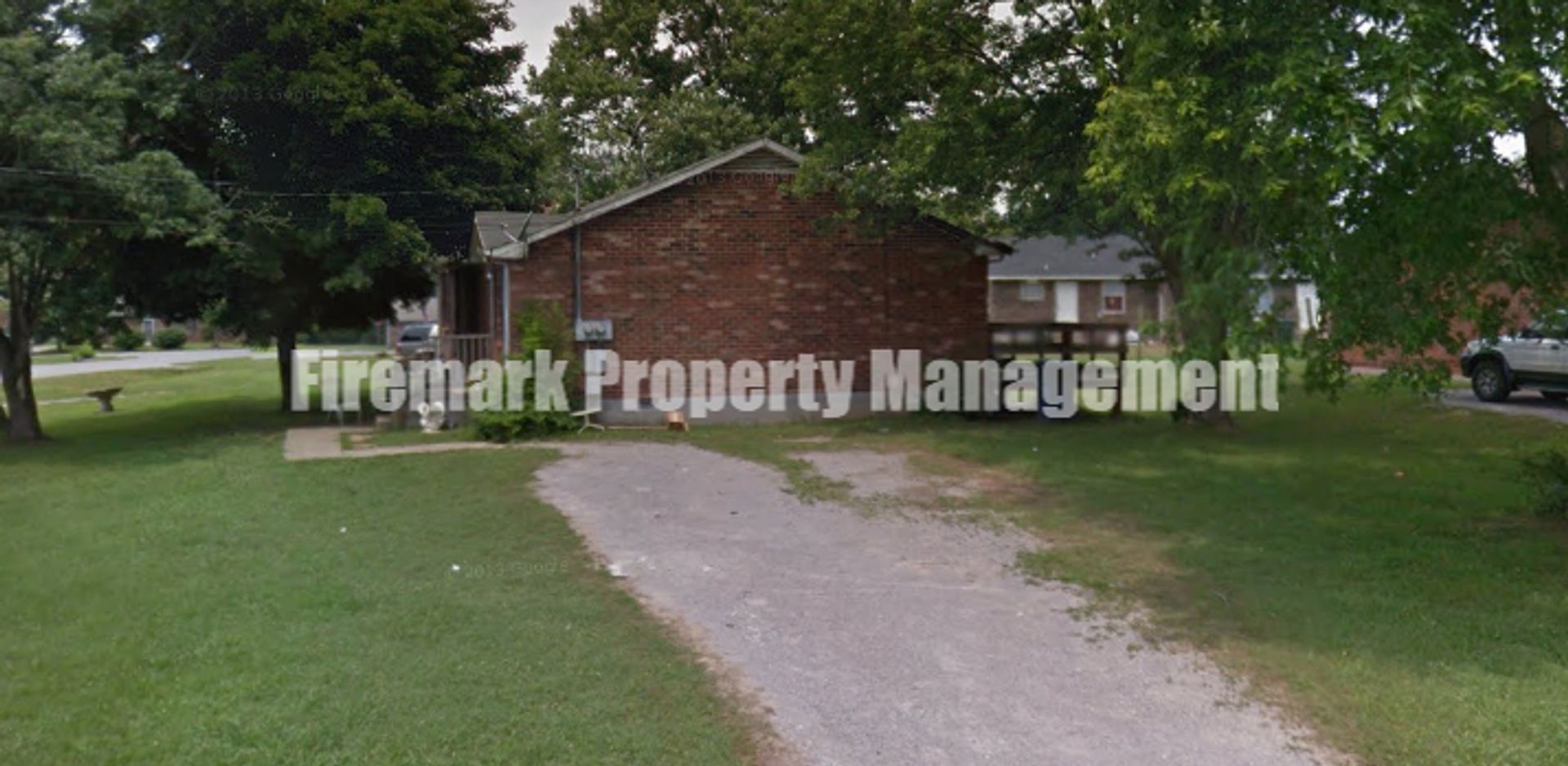 Gallatin House: 217 Greenleaf Circle