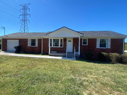 Ranch Style, Two Bedroom House in Donelson! – photo 1