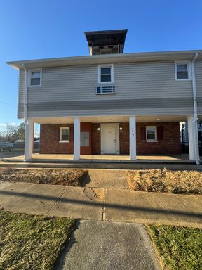 Studio 1 Bath Apartment at 712 Lamont St., 1, Johnson City, TN – photo 1