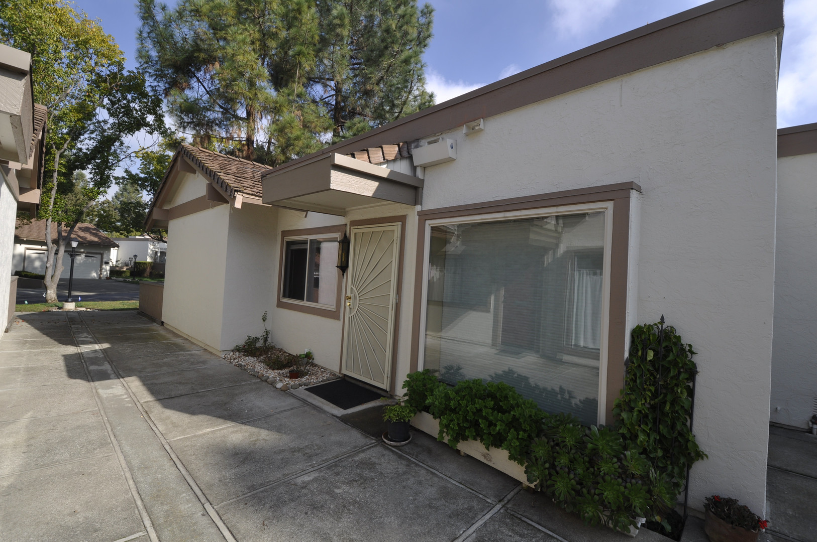 San Jose House: 6190 Gerdts Dr