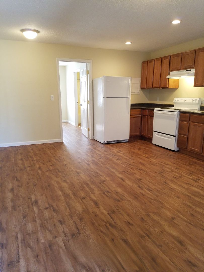 Dexter Apartment: 15974 Co Rd 612,