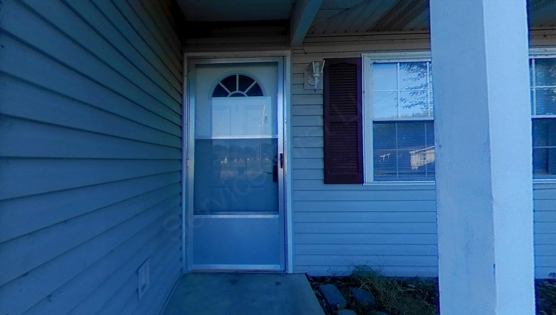 Dexter Apartment: 606 Allison St