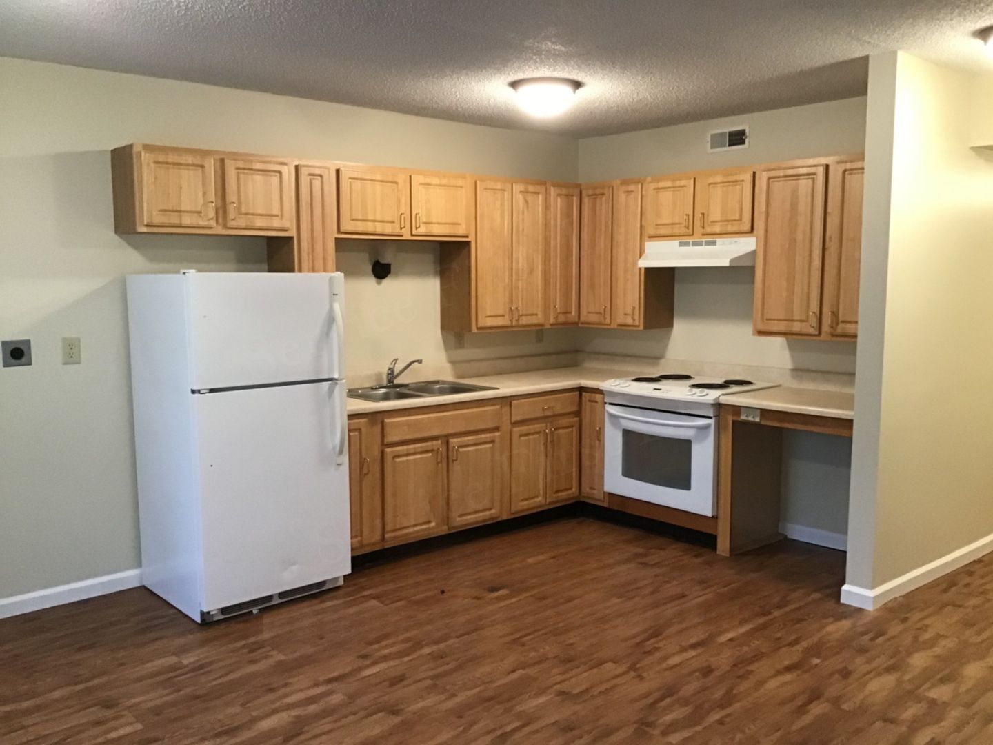 Burlington Apartment: 302 Sanders St