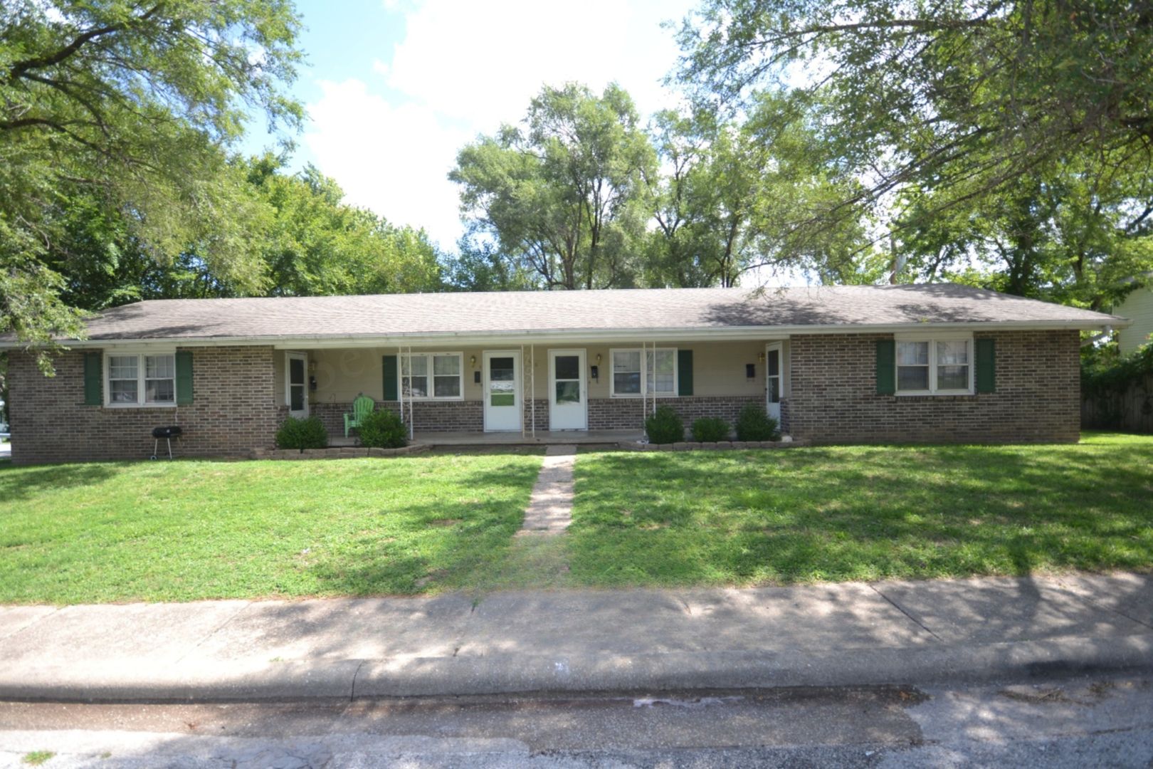 Bolivar Apartment: 316 N Wilson
