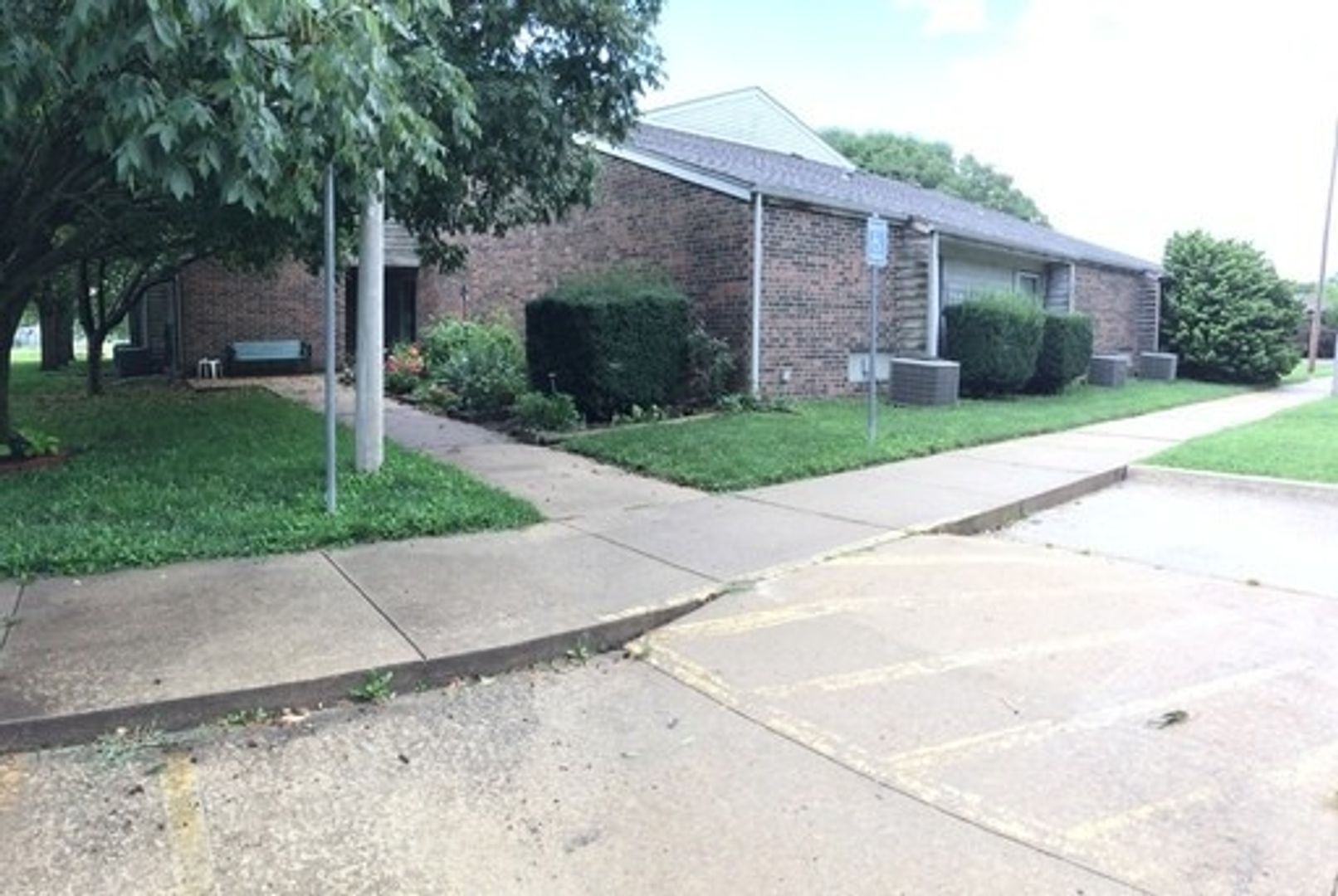 Perry Apartment: 510 Plaza Dr